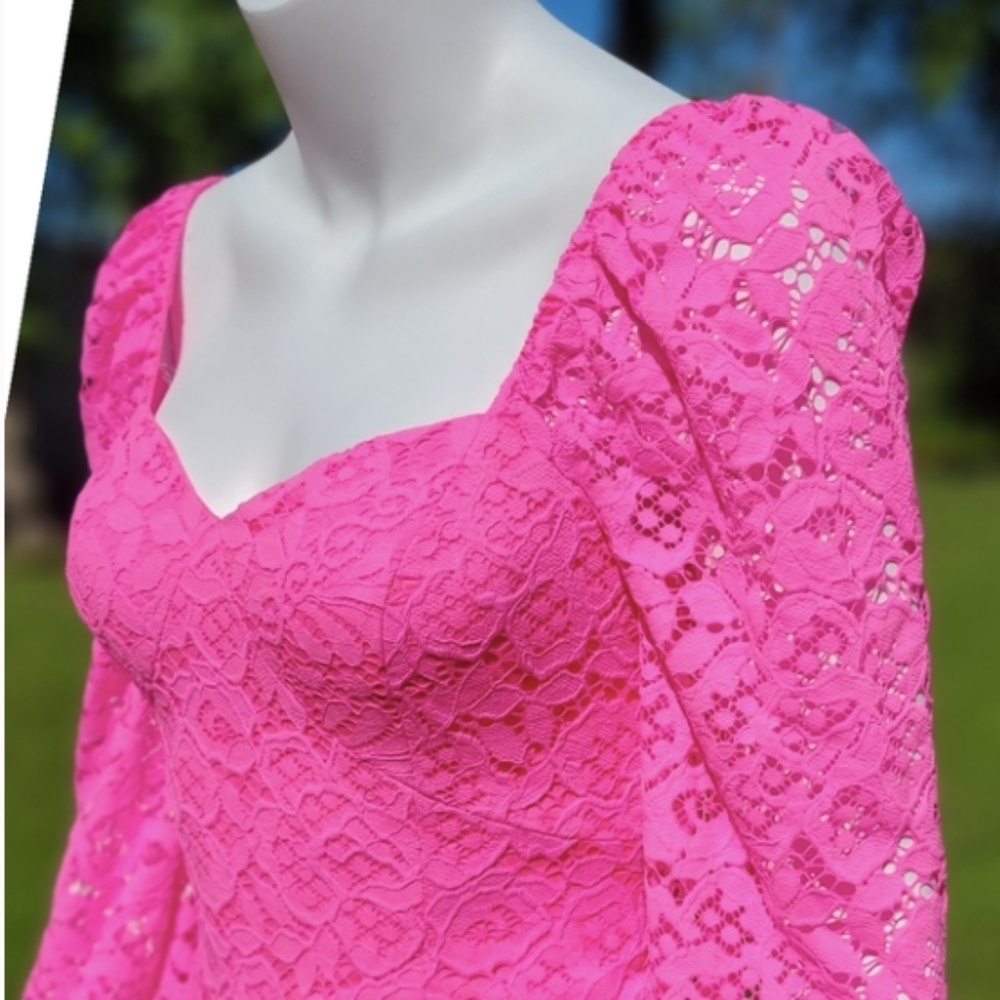 Lilly Pulitzer Juliah Pink Lace Dress 00 (altered down to 000)